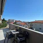 شقة A&a