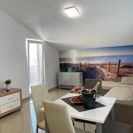A&a Apartment