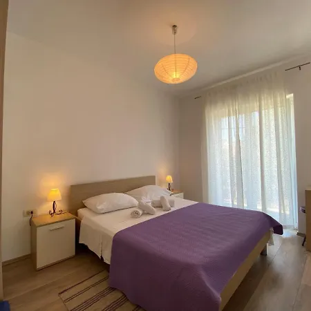 Apartment A&a *