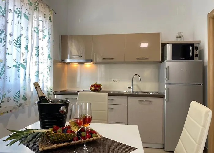 A&a Apartmán Biograd Na Moru