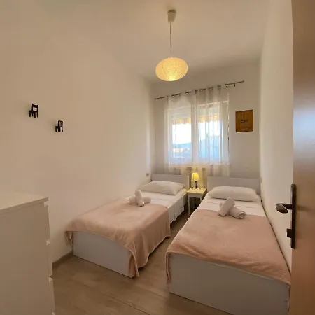 A&a Apartment *