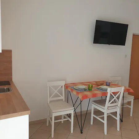 A&a דירה ביוגראד נה מורו