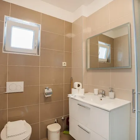 A&a Apartmán Biograd Na Moru