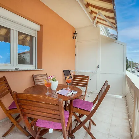 A&a Apartmán Biograd Na Moru