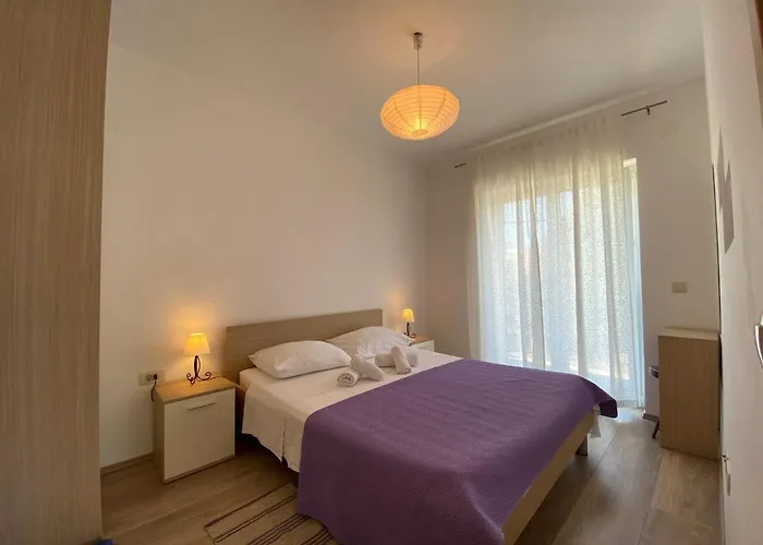 Apartment A&a *